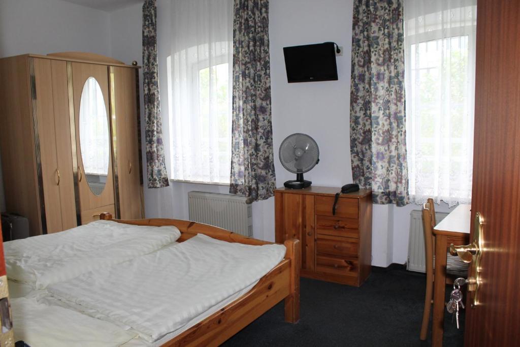 Pension Locarno มิวนิก ภายนอก รูปภาพ