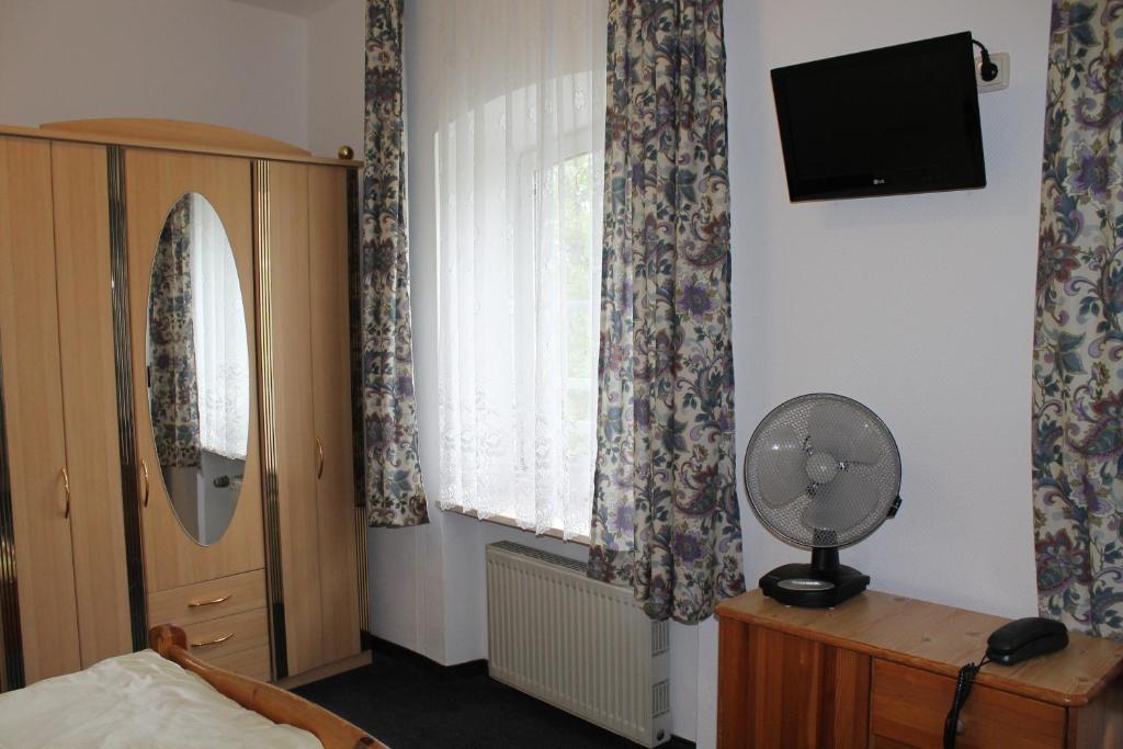 Pension Locarno มิวนิก ภายนอก รูปภาพ